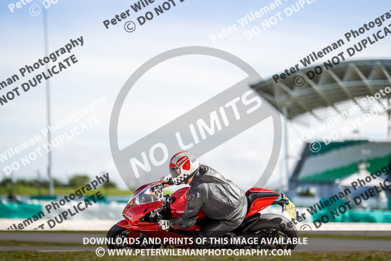 Sepang;event digital images;motorbikes;no limits;peter wileman photography;trackday;trackday digital images